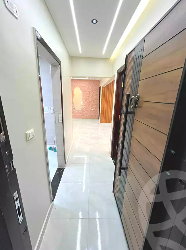 https://aqarmap.com.eg/ar/listing/7072583-for-sale-cairo-ain-shams-el-naam-shahin-st