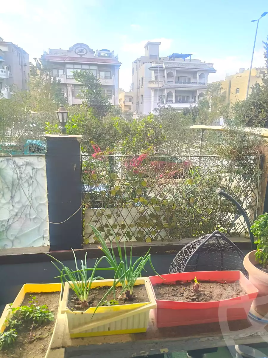 https://aqarmap.com.eg/en/listing/7072678-for-sale-cairo-new-cairo-el-ahyaa-third-neighborhood-street-16