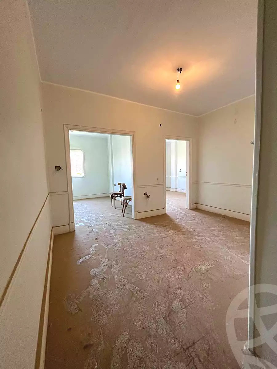 https://aqarmap.com.eg/en/listing/7072892-for-sale-cairo-helwan-helwan-el-sharkeya-thabit-basha-st