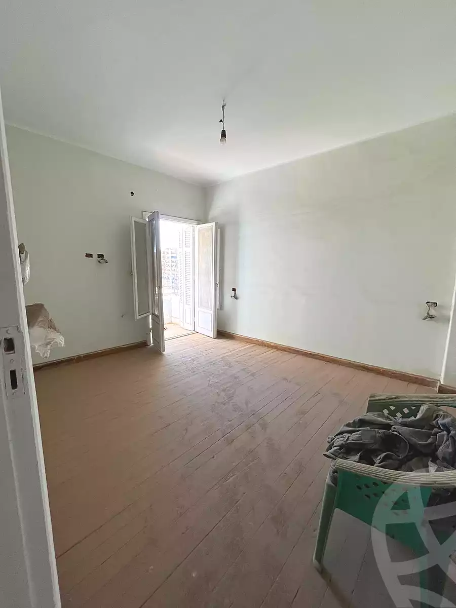https://aqarmap.com.eg/ar/listing/7073022-for-sale-cairo-helwan-helwan-el-sharkeya-thabit-basha-st