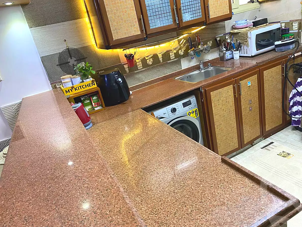 https://aqarmap.com.eg/en/listing/7073096-for-sale-cairo-ain-shams-yaacoub-boutros-st