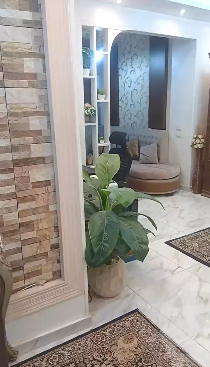 https://aqarmap.com.eg/ar/listing/7073301-for-sale-cairo-elnozha-Streettt-27