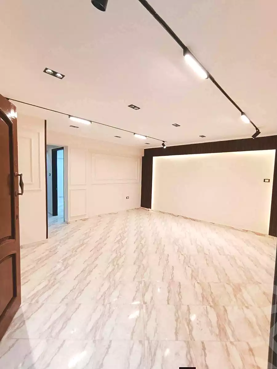 https://aqarmap.com.eg/en/listing/7073633-for-sale-alexandria-al-agamy-lbytsh
