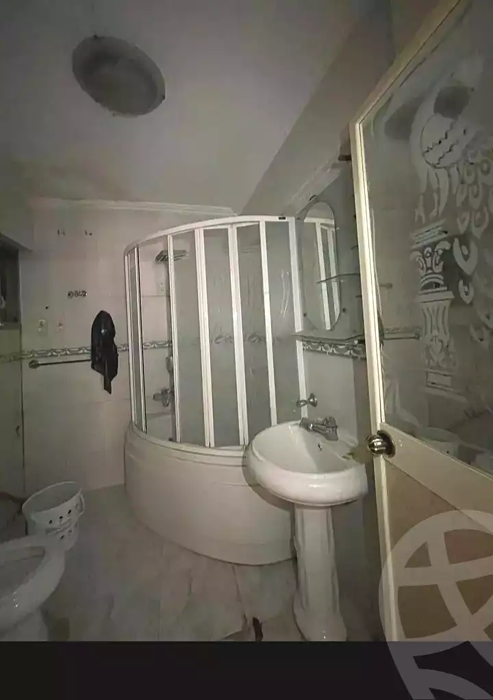 https://aqarmap.com.eg/ar/listing/7073761-for-sale-alexandria-al-agamy-lbytsh-mecca-st