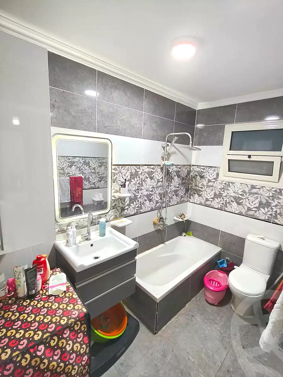 https://aqarmap.com.eg/en/listing/7073835-for-sale-cairo-ain-shams-ahmed-esmat-st