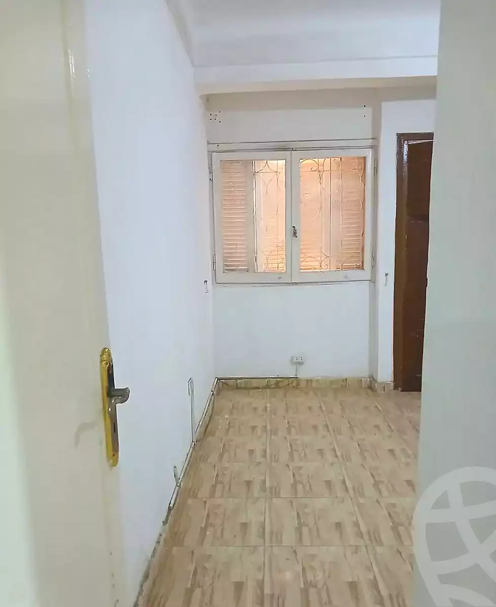 https://aqarmap.com.eg/ar/listing/7074392-for-sale-alexandria-al-agamy-lbytsh-bianchiii-el-bashwat-st