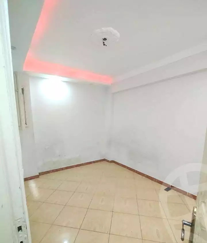 https://aqarmap.com.eg/en/listing/7074404-for-sale-alexandria-lsywf-el-falki