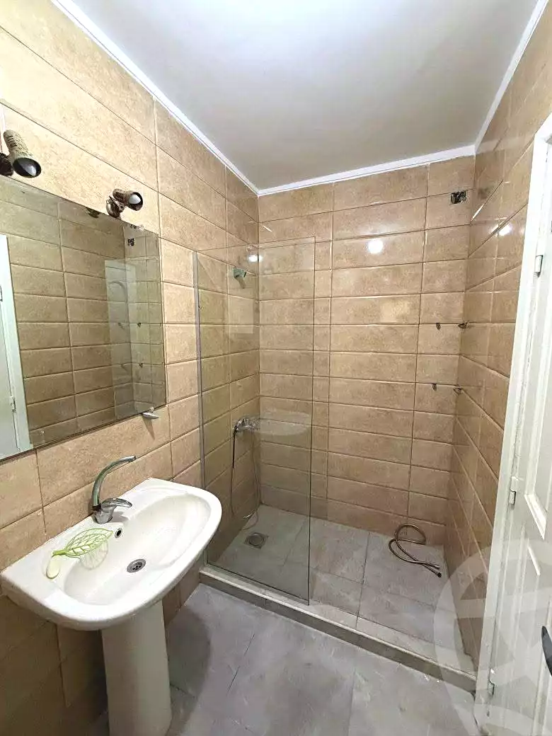 https://aqarmap.com.eg/ar/listing/7074461-for-sale-alexandria-al-agamy-lbytsh-el-hanafeya-st