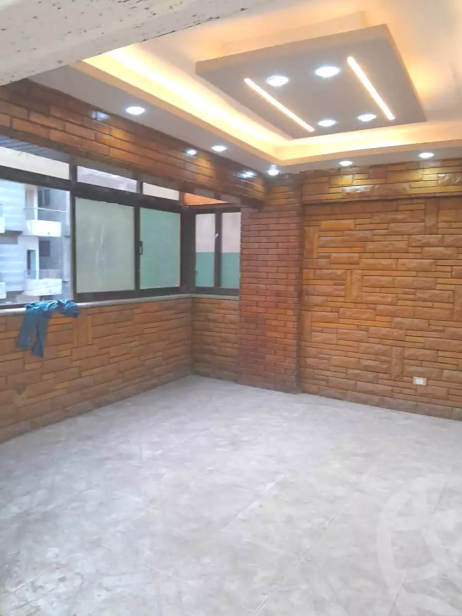 https://aqarmap.com.eg/en/listing/7074680-for-sale-alexandria-al-agamy-el-hanouvel-abo-el-shawareb-st