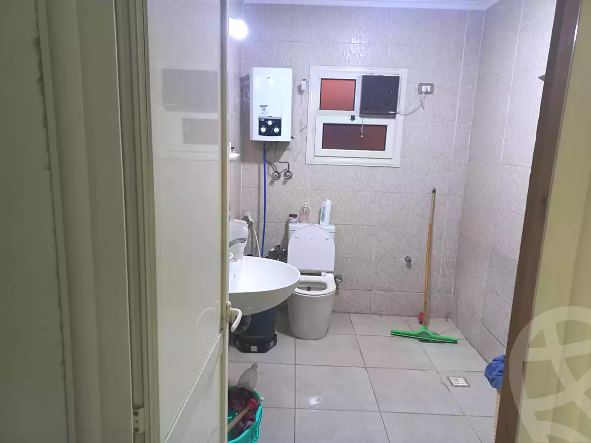 https://aqarmap.com.eg/en/listing/7074739-for-sale-cairo-helwan-helwan-el-sharkeya-heidar-st
