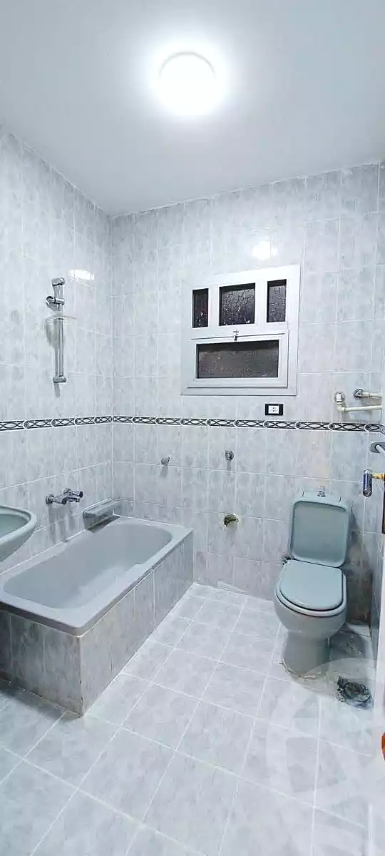 https://aqarmap.com.eg/ar/listing/7074754-for-sale-alexandria-al-agamy-shataa-el-nakheel