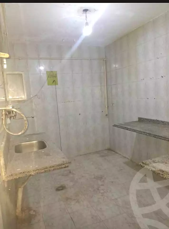 https://aqarmap.com.eg/ar/listing/7074847-for-sale-alexandria-al-agamy-el-hanouvel-radwan-st
