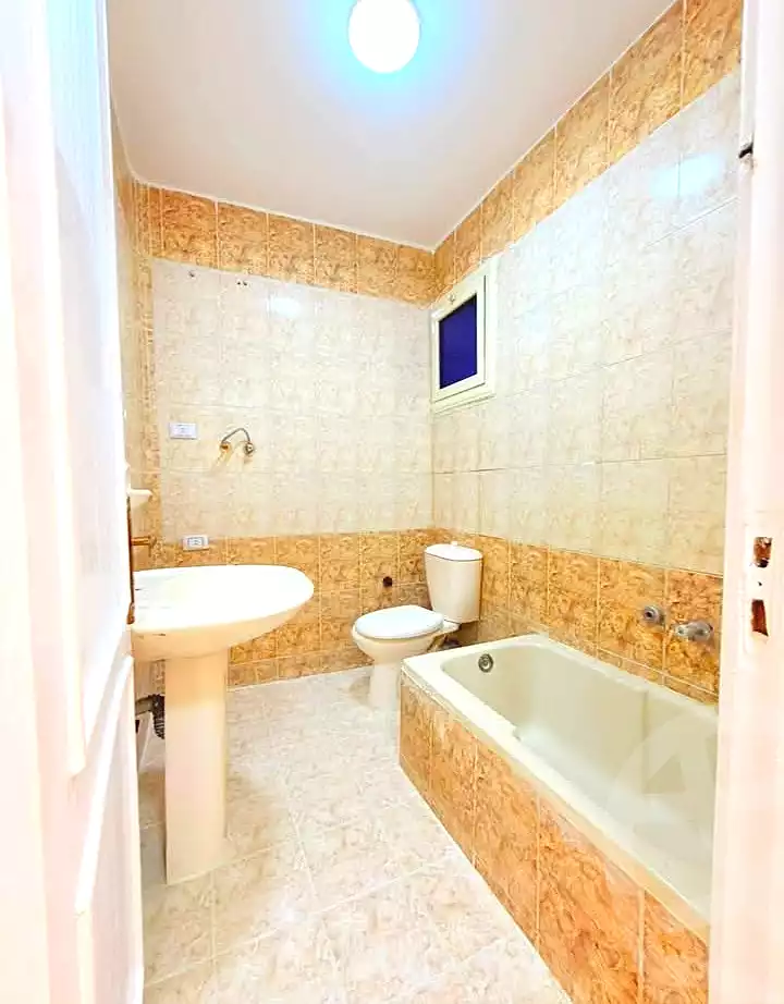 https://aqarmap.com.eg/en/listing/7074878-for-sale-alexandria-al-agamy-shataa-el-nakheel