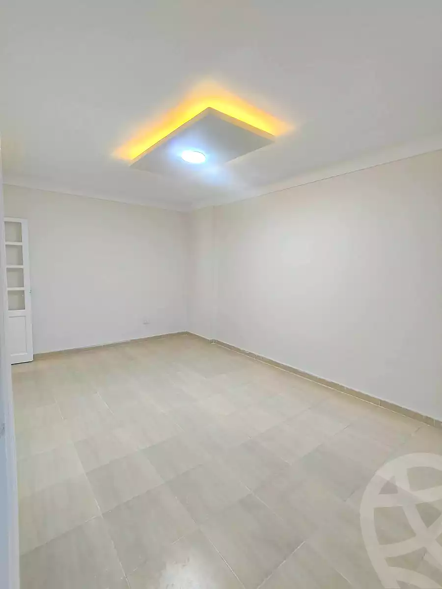 https://aqarmap.com.eg/ar/listing/7075117-for-sale-alexandria-miami