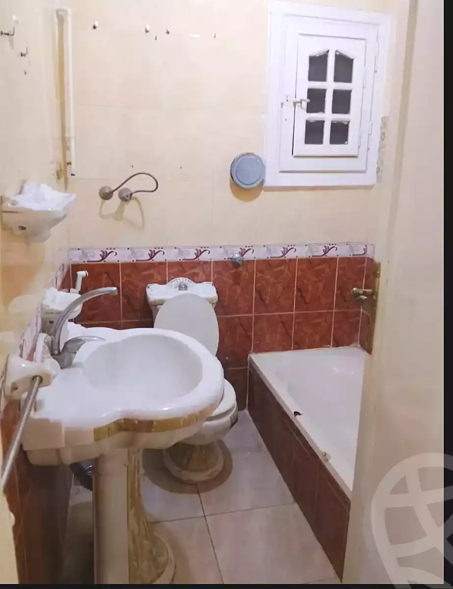 https://aqarmap.com.eg/ar/listing/7075345-for-sale-alexandria-sydy-bshr-sydy-bshr-bhry-ali-hipa-st