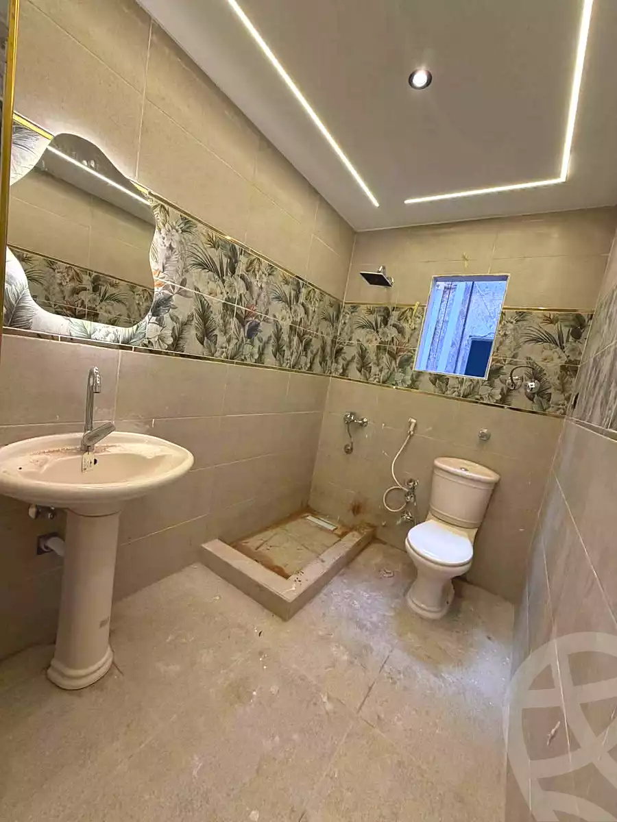 https://aqarmap.com.eg/ar/listing/7075426-for-sale-alexandria-sydy-bshr-sydy-bshr-bhry-shr-khld-bn-lwlyd