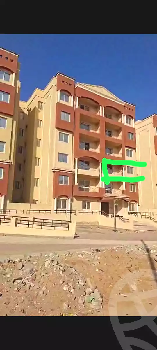 https://aqarmap.com.eg/ar/listing/7075923-for-sale-cairo-new-cairo-compounds-loaloat-new-cairo