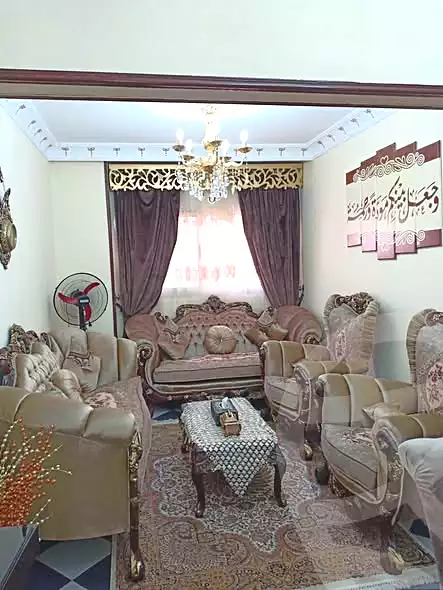 https://aqarmap.com.eg/ar/listing/7075988-for-sale-cairo-helwan-helwan-el-sharkeya-mostafa-safwat-st