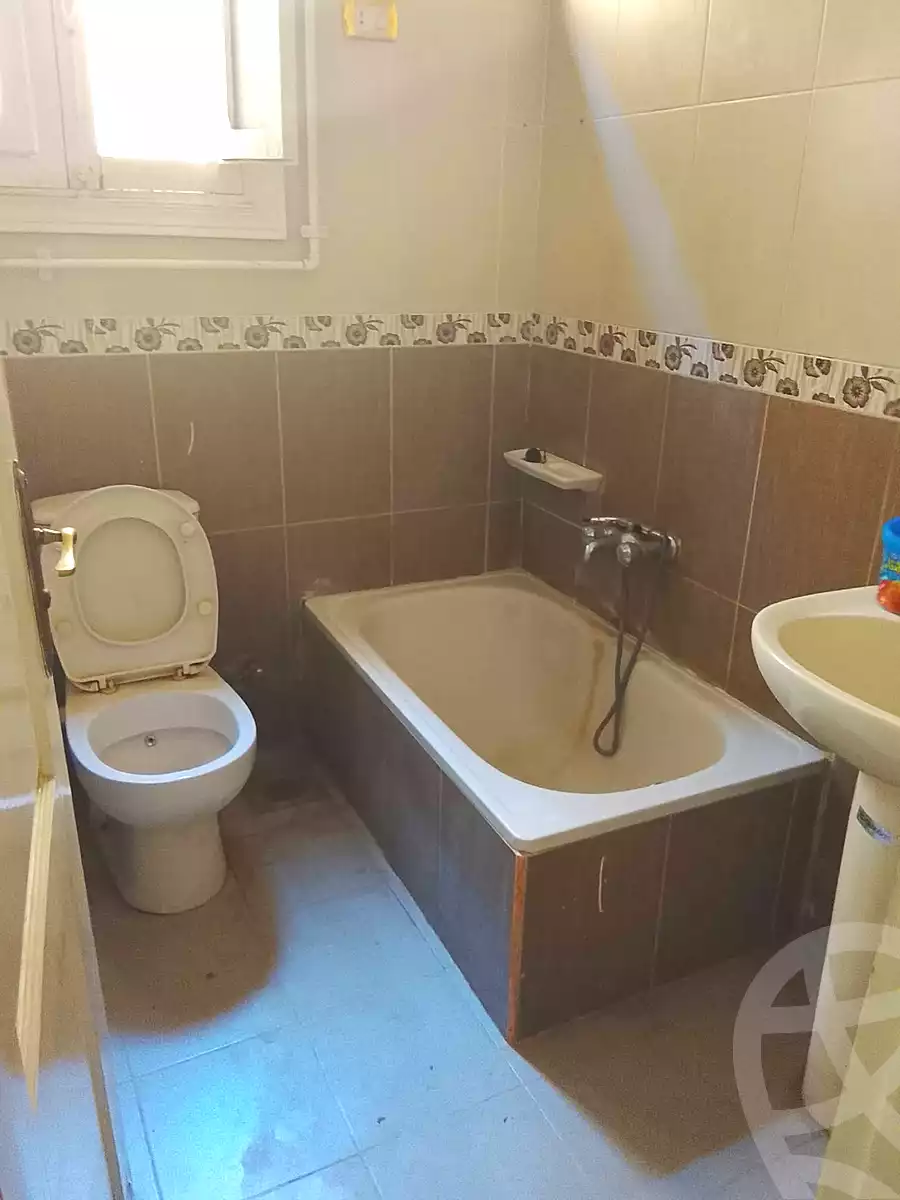 https://aqarmap.com.eg/ar/listing/7076018-for-rent-cairo-shoubra-ltr-lbwlqy