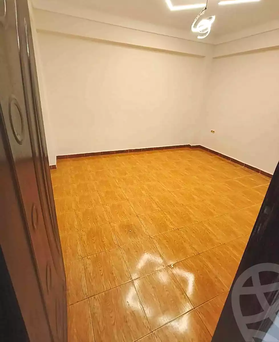 https://aqarmap.com.eg/ar/listing/7076300-for-sale-alexandria-lsywf-el-falki