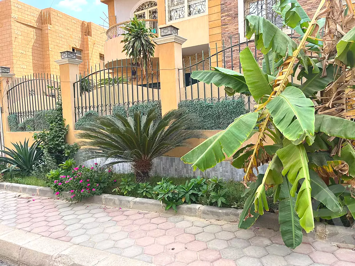 https://aqarmap.com.eg/ar/listing/7074188-for-sale-cairo-al-oubour-el-hay-el-sades-imam-malik-st