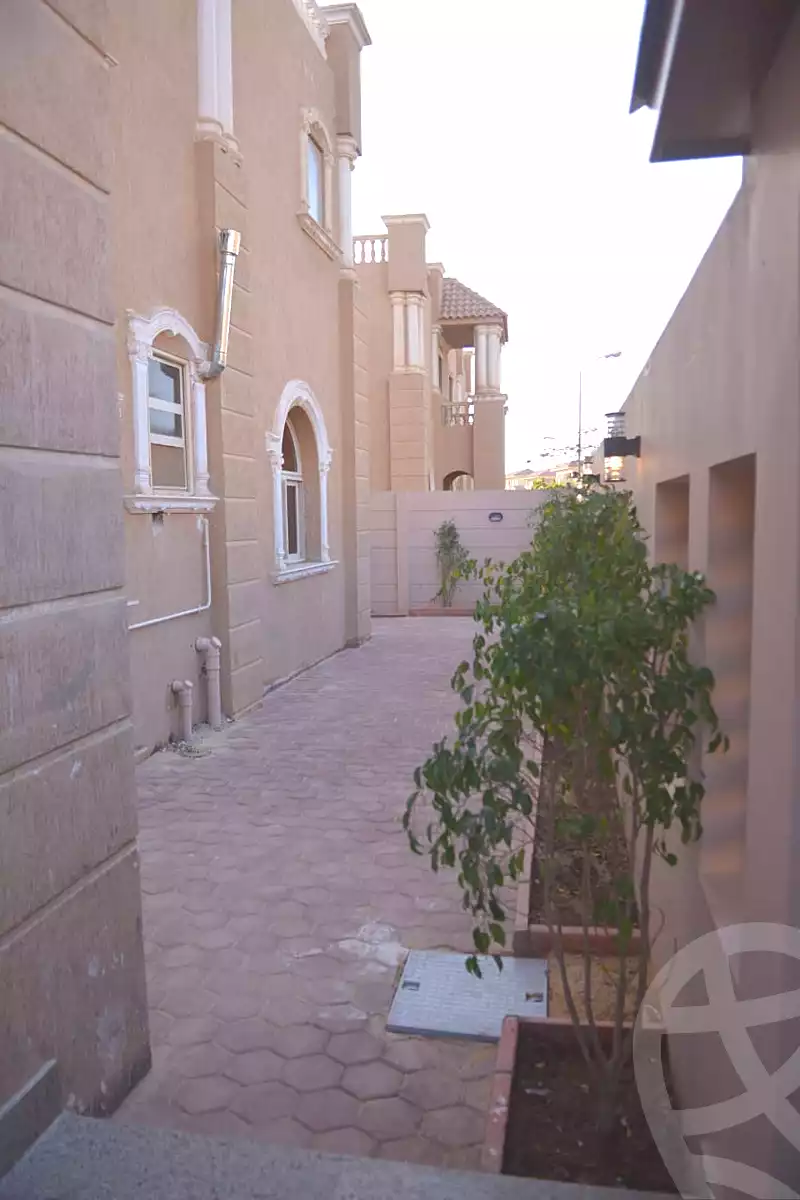 https://aqarmap.com.eg/en/listing/7076833-for-sale-cairo-el-shorouk-compounds-maxim-residence