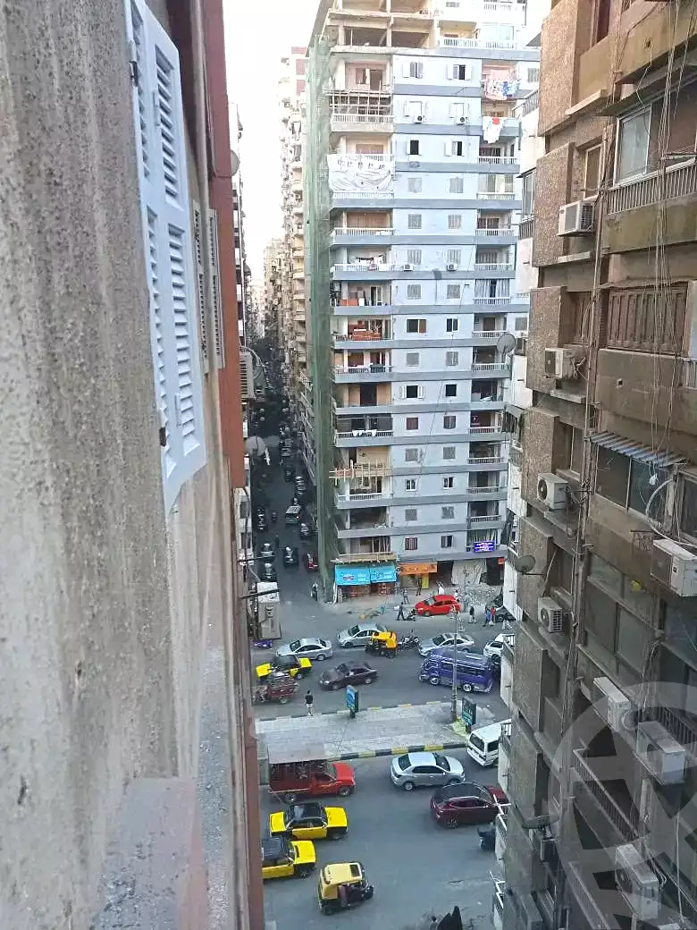https://aqarmap.com.eg/ar/listing/7077454-for-sale-alexandria-el-asafra-shr-45