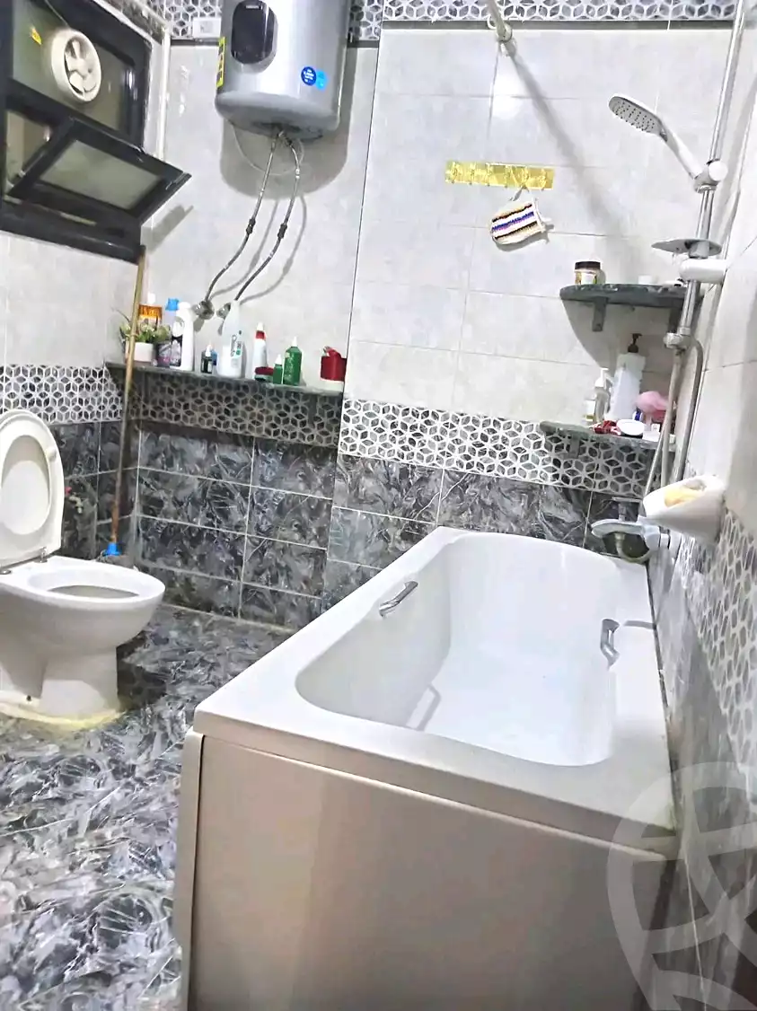 https://aqarmap.com.eg/ar/listing/7077501-for-sale-cairo-el-zaytun-lzytwn-lshrqy-toman-bai-st