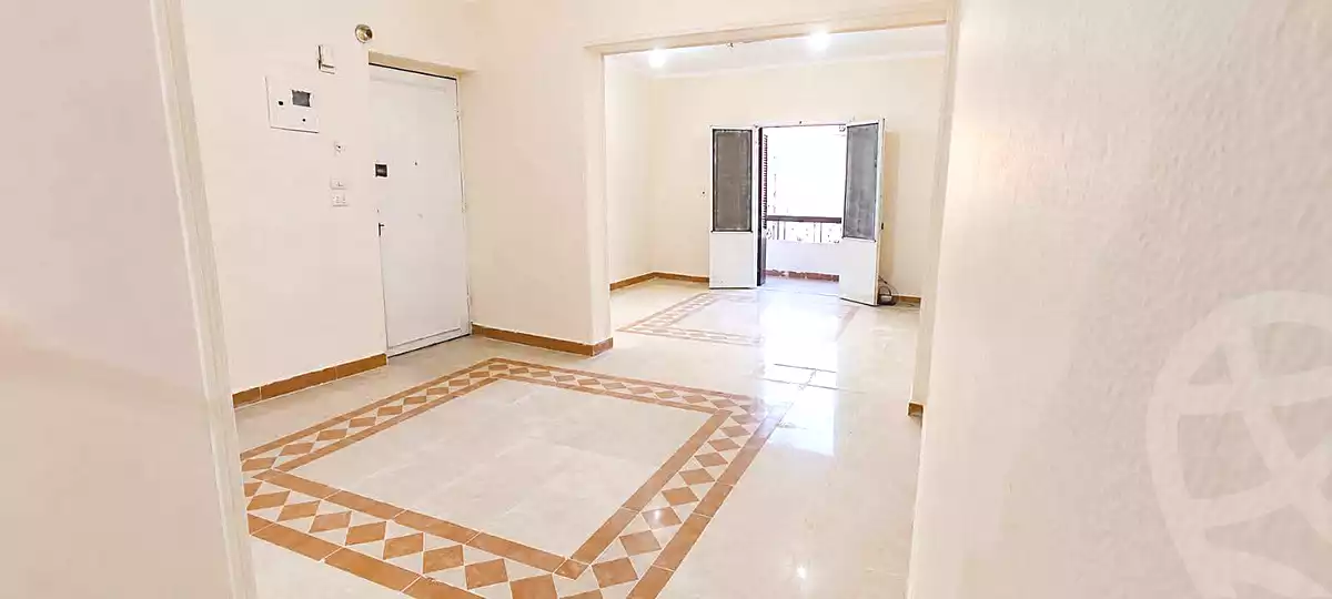 https://aqarmap.com.eg/ar/listing/7077819-for-rent-cairo-ain-shams-ain-shams-el-sharkia-el-eshrein-stt