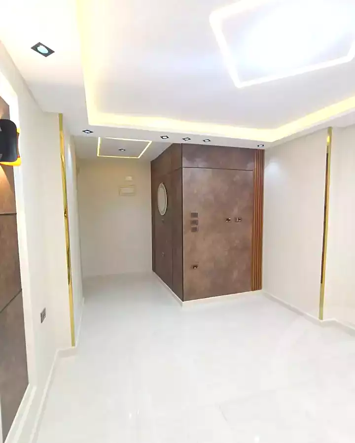 https://aqarmap.com.eg/en/listing/7078454-for-sale-alexandria-al-agamy-el-hanouvel