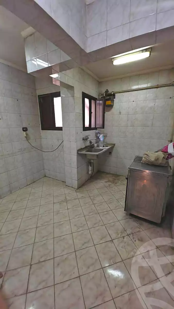 https://aqarmap.com.eg/ar/listing/7078680-for-sale-cairo-helwan-el-shareaa-el-sharby-st