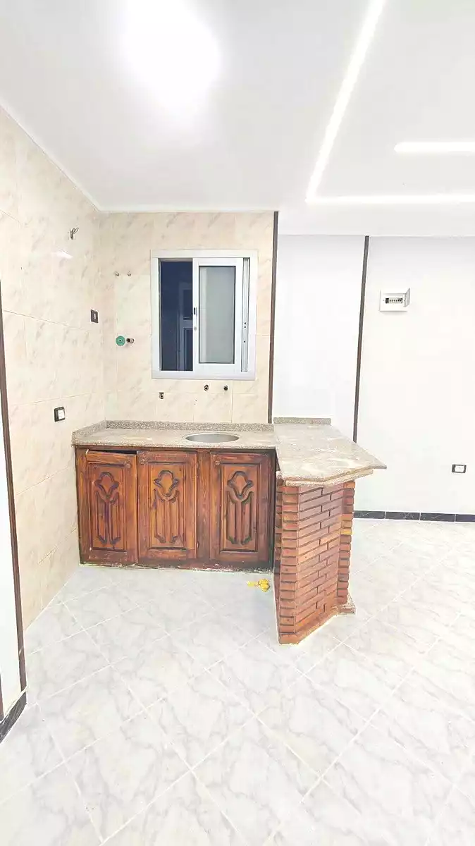 https://aqarmap.com.eg/ar/listing/7078750-for-sale-alexandria-al-agamy-shataa-el-nakheel