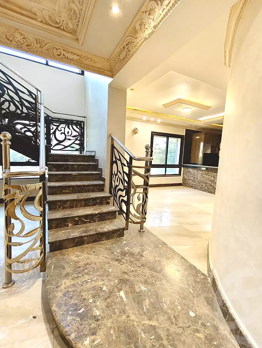 https://aqarmap.com.eg/ar/listing/7078979-for-sale-cairo-el-maadi-zahraa-el-maadi-shr-krfwr-lryysy