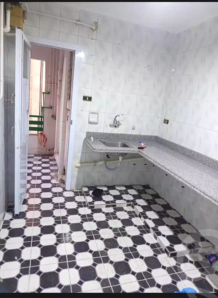 https://aqarmap.com.eg/ar/listing/7079369-for-rent-alexandria-al-agamy-bw-ywsf