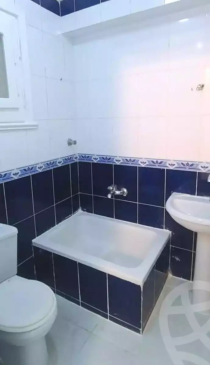 https://aqarmap.com.eg/ar/listing/7079762-for-sale-alexandria-al-agamy-shataa-el-nakheel