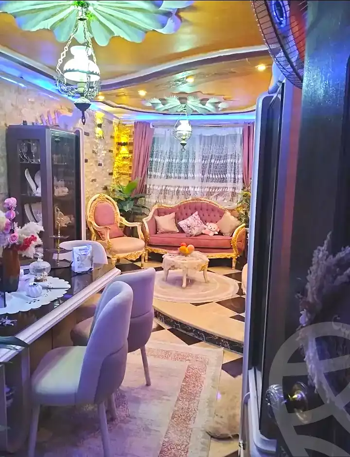 https://aqarmap.com.eg/en/listing/7079777-for-sale-alexandria-al-agamy-el-hanouvel-radwan-st