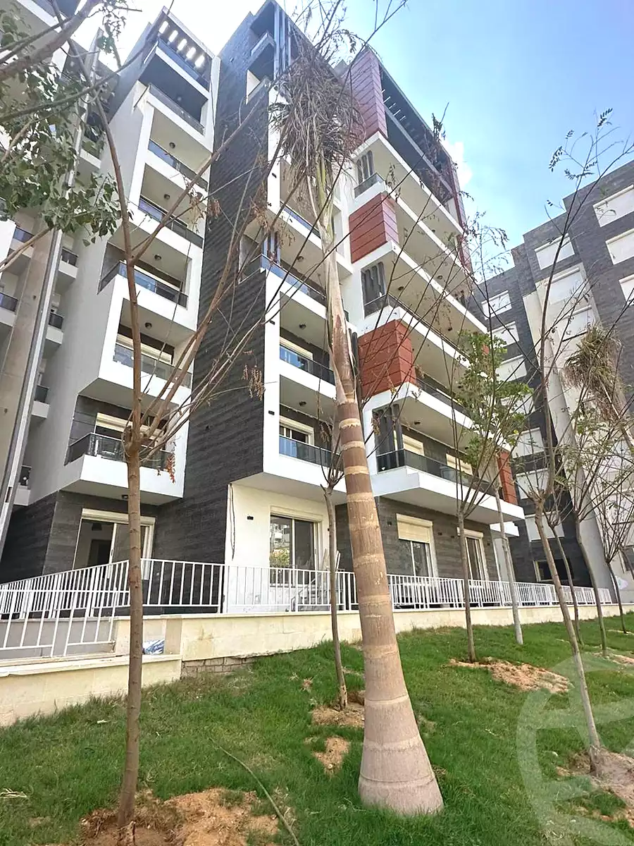 https://aqarmap.com.eg/en/listing/7080372-for-sale-cairo-new-administrative-capital-r7-la-capitale