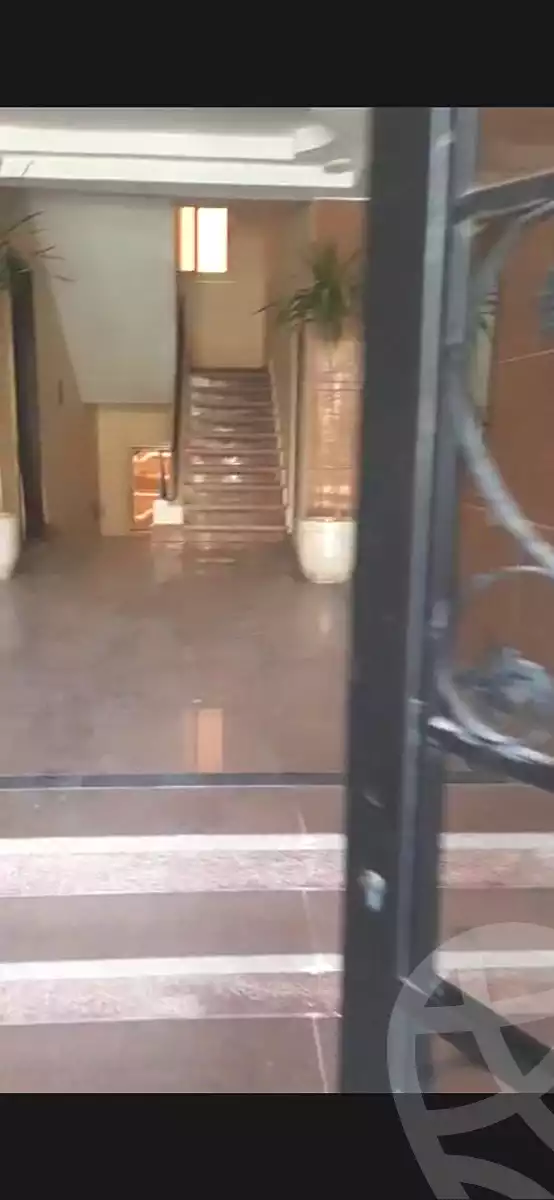 https://aqarmap.com.eg/ar/listing/7080399-for-sale-cairo-new-cairo-gharb-el-golf-alaa-elsaadany-st