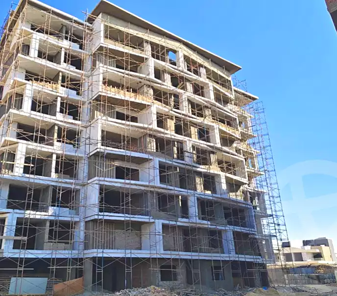 https://aqarmap.com.eg/ar/listing/7080405-for-sale-cairo-new-administrative-capital-r7-midtown-sky