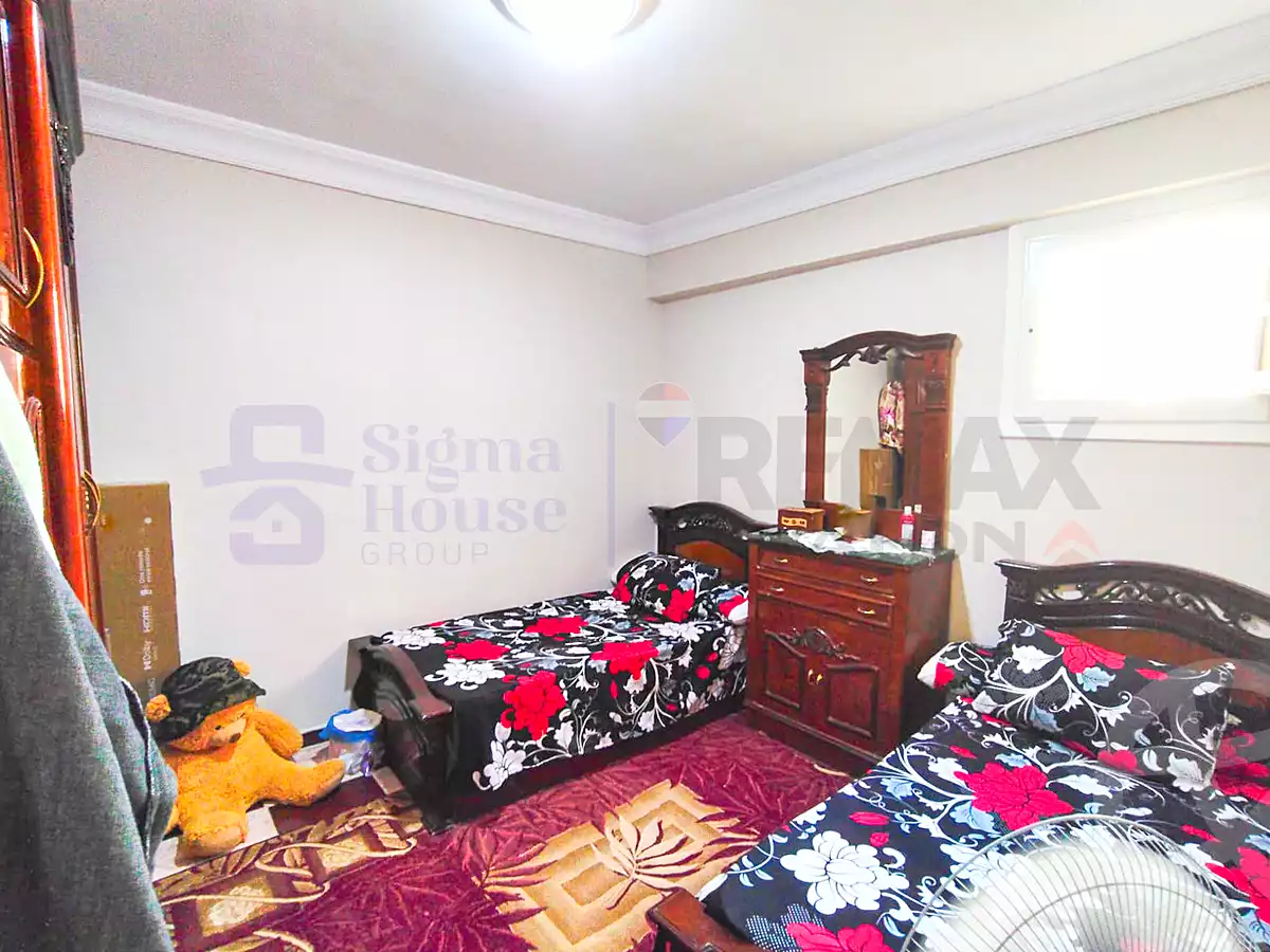 https://aqarmap.com.eg/ar/listing/7080474-for-sale-alexandria-ibrahimia-omar-zafan-st