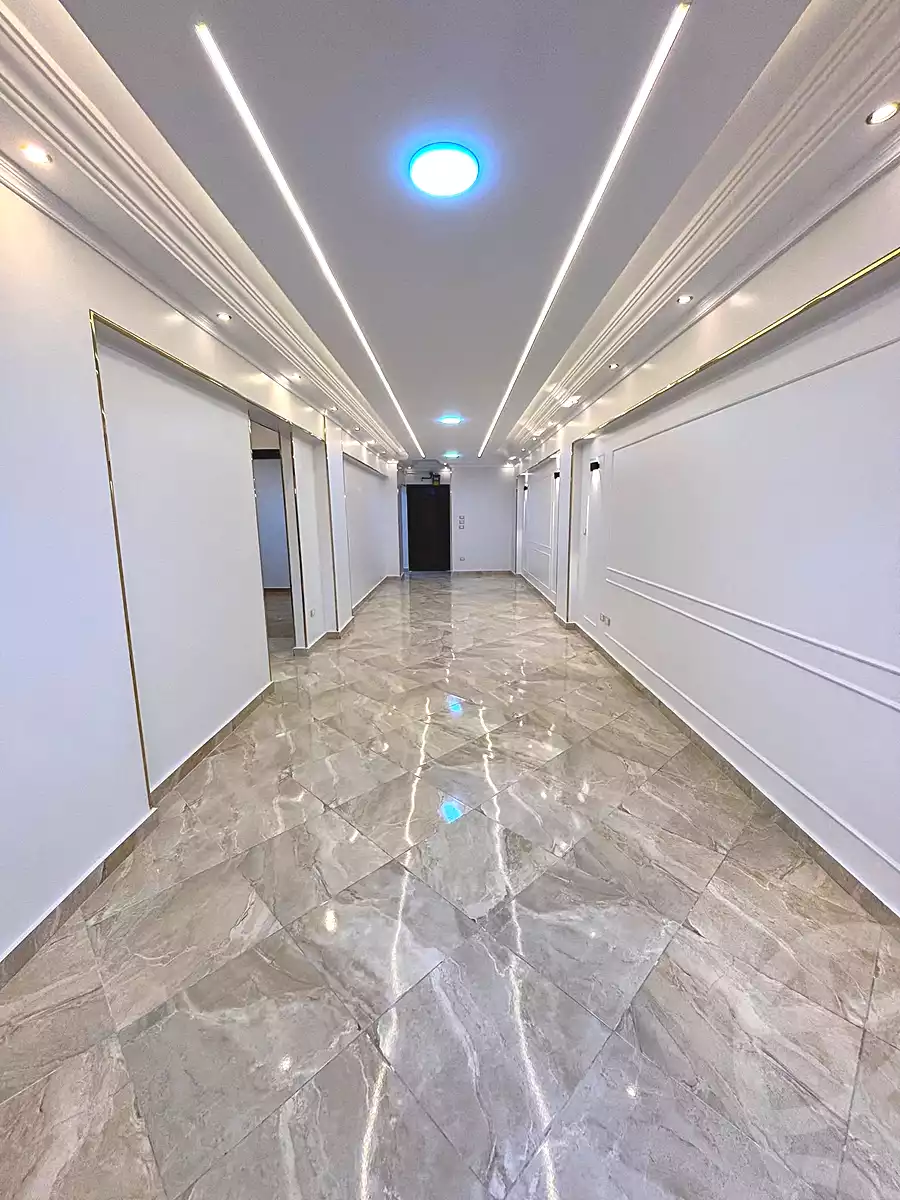 https://aqarmap.com.eg/ar/listing/7080524-for-sale-alexandria-sydy-bshr-sydy-bshr-bhry-mohamed-el-srafi-st.