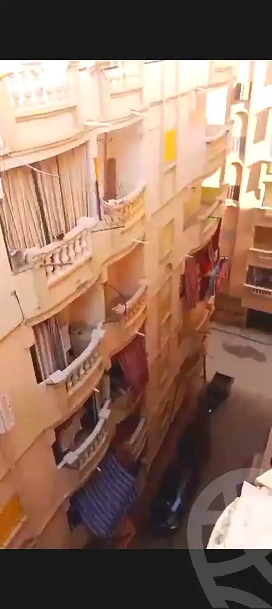 https://aqarmap.com.eg/en/listing/7080590-for-sale-alexandria-al-agamy-el-hanouvel-gabir-hafez-st