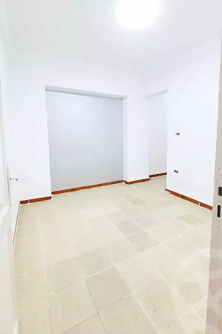 https://aqarmap.com.eg/ar/listing/7080649-for-sale-alexandria-al-agamy-shataa-el-nakheel