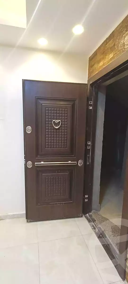 https://aqarmap.com.eg/ar/listing/7080727-for-sale-cairo-helwan-hadayek-helwan-nile-corniche-st