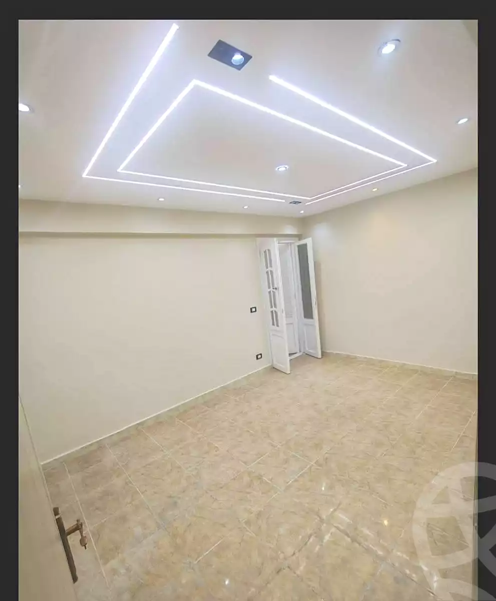 https://aqarmap.com.eg/en/listing/7080824-for-sale-alexandria-al-agamy-el-hanouvel-kasr-al-quiri-st-1