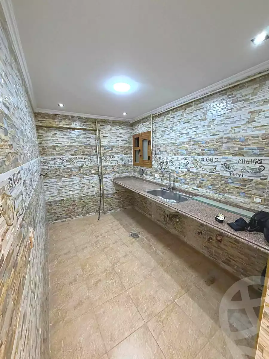 https://aqarmap.com.eg/ar/listing/7080876-for-sale-alexandria-al-agamy-lbytsh-el-reyad-st
