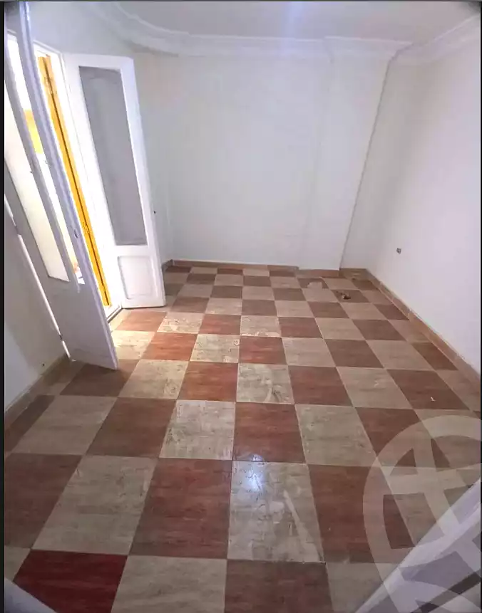 https://aqarmap.com.eg/ar/listing/7080972-for-sale-alexandria-al-agamy-lbytsh-el-saleheen-mosque-st