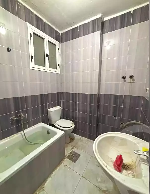 https://aqarmap.com.eg/en/listing/7081458-for-rent-alexandria-al-agamy-lbytsh-el-hanafeya-st
