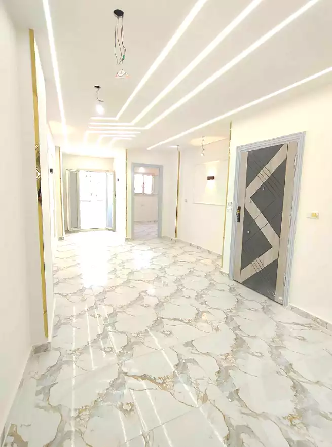 https://aqarmap.com.eg/ar/listing/7082092-for-sale-alexandria-sydy-bshr-shr-mlk-hfny