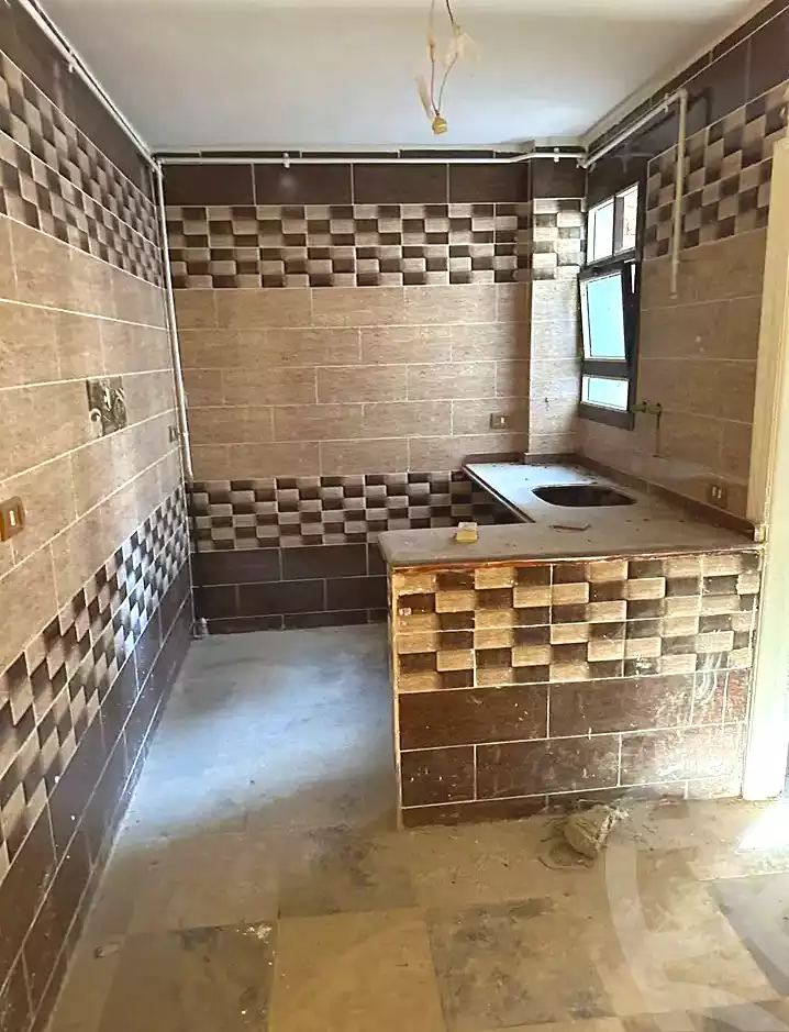 https://aqarmap.com.eg/ar/listing/7082591-for-sale-alexandria-al-agamy-el-hanouvel